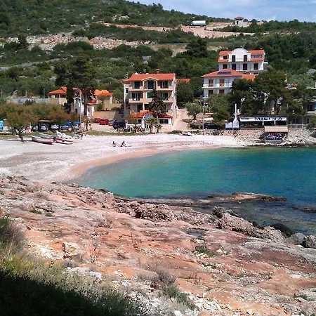 Seaside House Milna, Hvar - 114 Feriehus Milna (Hvar)